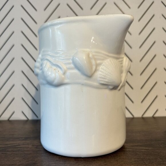 VTG Ceramic Seashells Starfish Pitcher Raised White 1993 CBK Taiwan Beach House - Picture 7 of 11